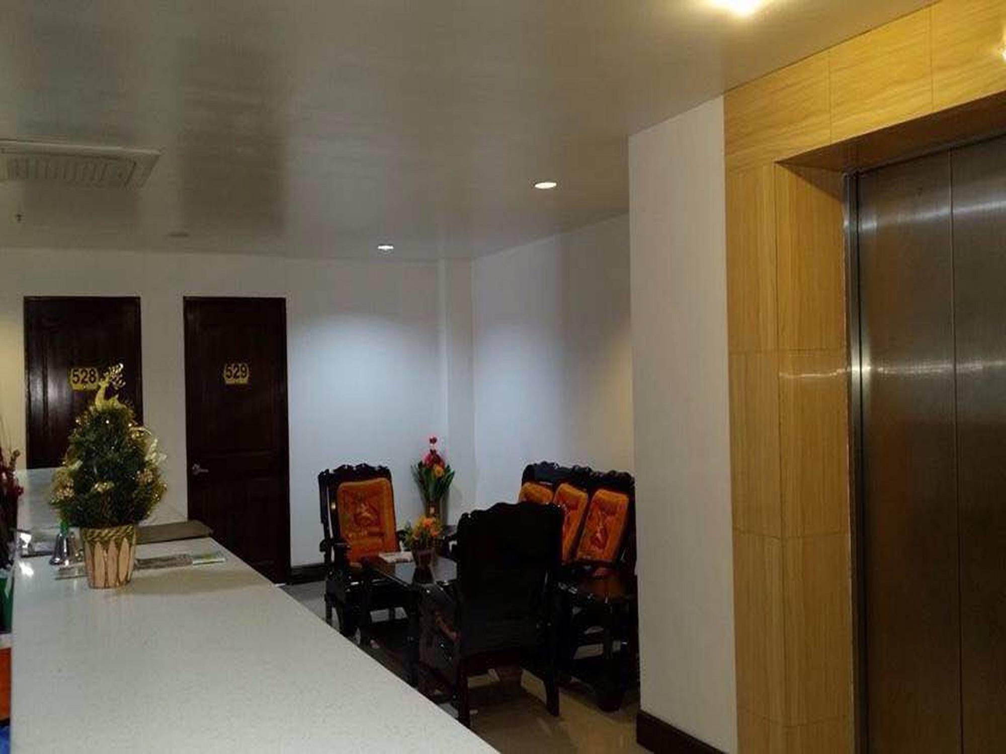 Reddoorz Plus Near Vigan City Commercial Center Exteriér fotografie