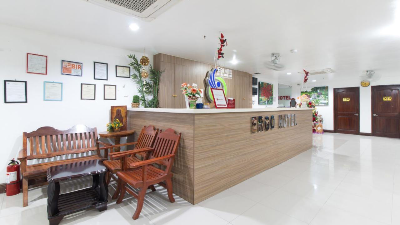 Reddoorz Plus Near Vigan City Commercial Center Exteriér fotografie