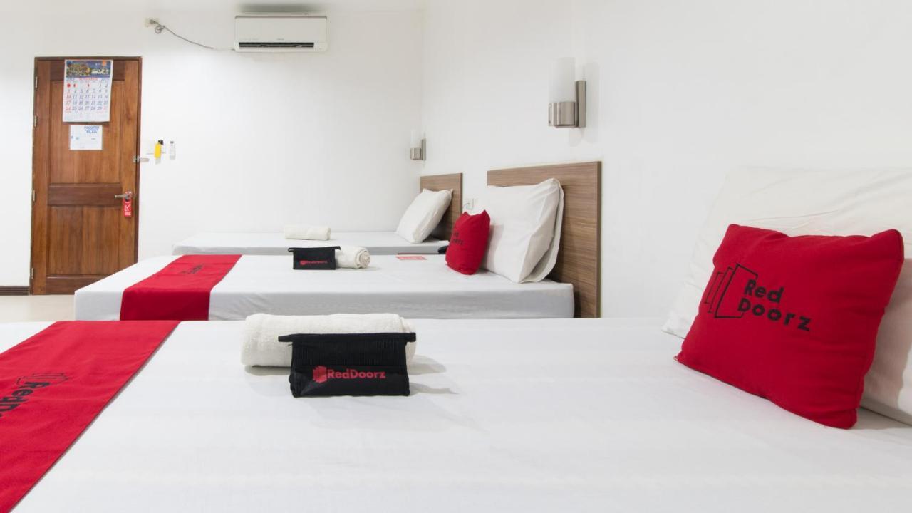 Reddoorz Plus Near Vigan City Commercial Center Exteriér fotografie