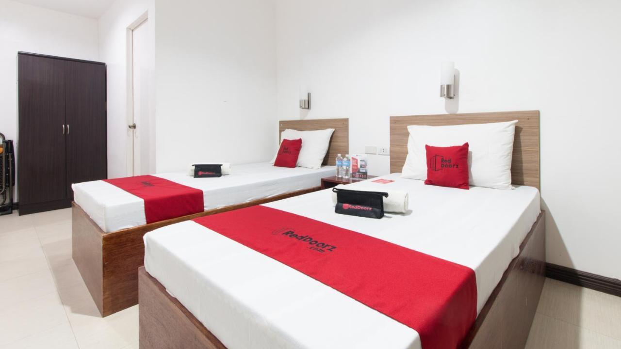 Reddoorz Plus Near Vigan City Commercial Center Exteriér fotografie