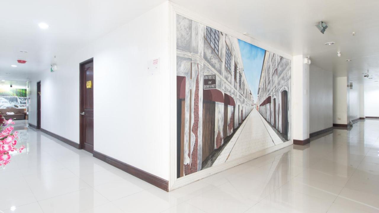 Reddoorz Plus Near Vigan City Commercial Center Exteriér fotografie