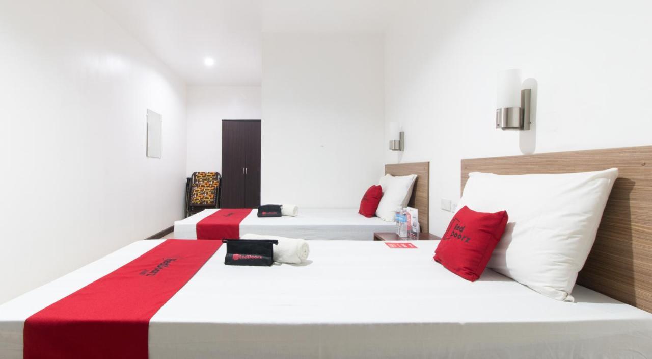 Reddoorz Plus Near Vigan City Commercial Center Exteriér fotografie
